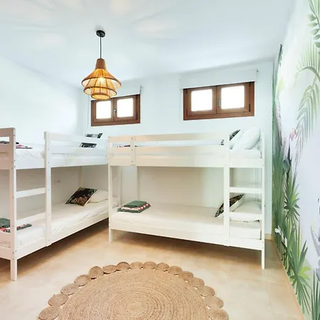 Villa Amigos 200 Mq, With Bar, Hot Pool, Billiard And Bbq *